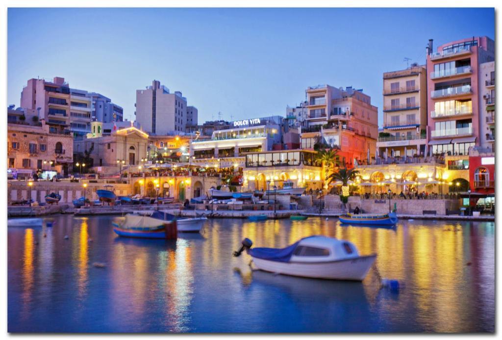 Splendid 2Br Apartment, Steps To St Georges Bay Saint Julian's Exterior photo